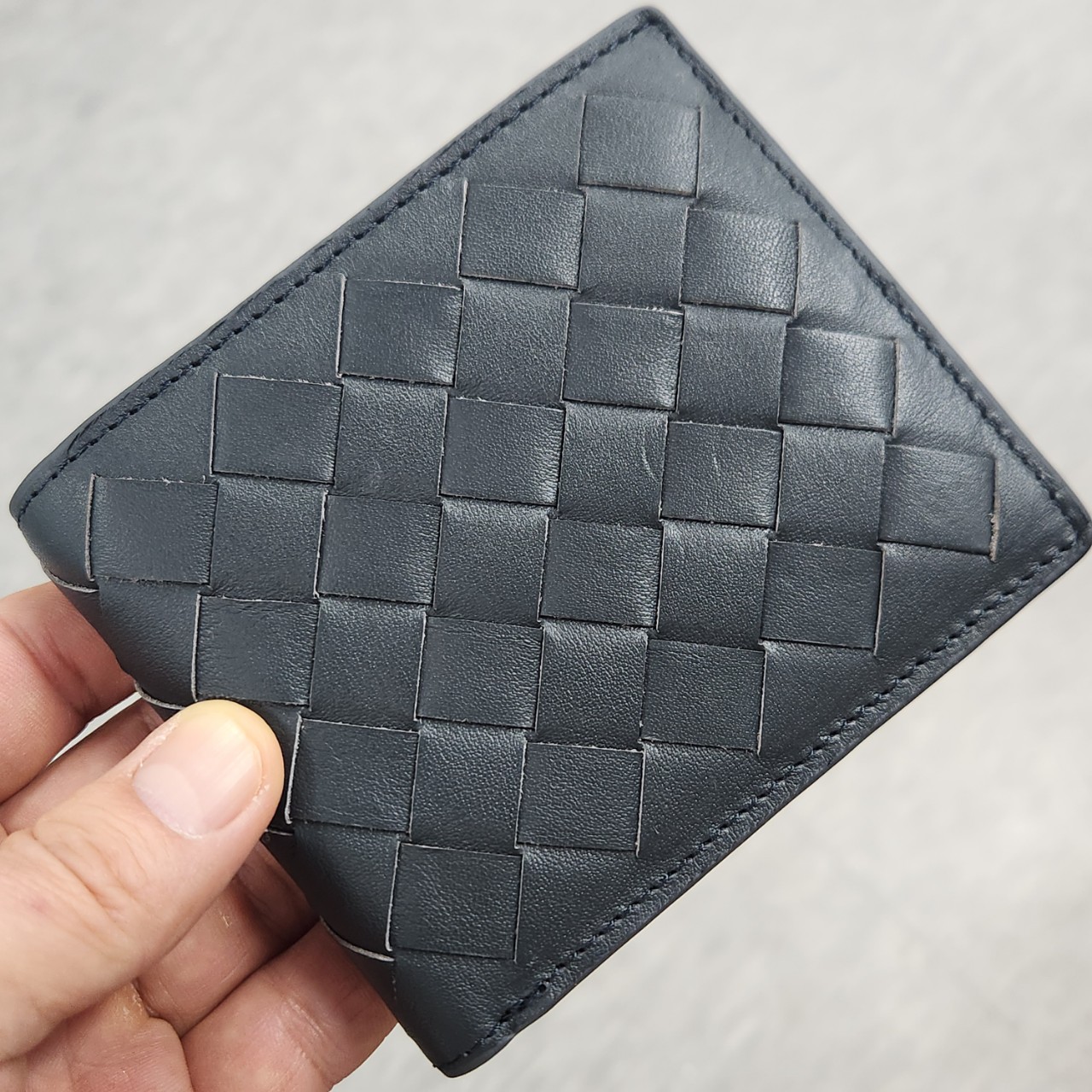 [146번] #보테가베네타  인트레치아토 반지갑