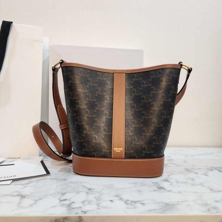 #RT #셀린느 트리오페 버킷백