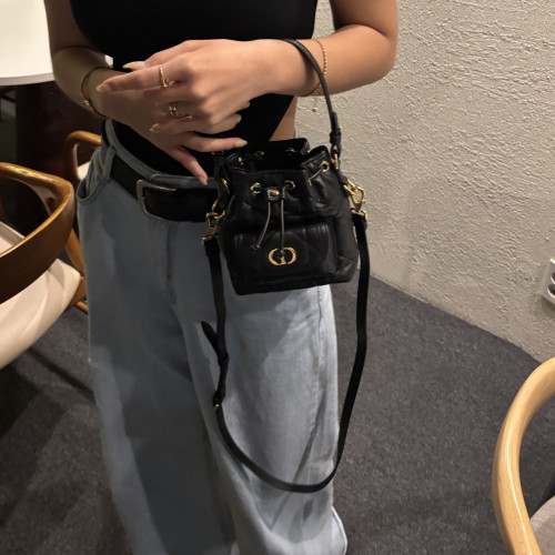 #N #디올 카로CD 버킷백