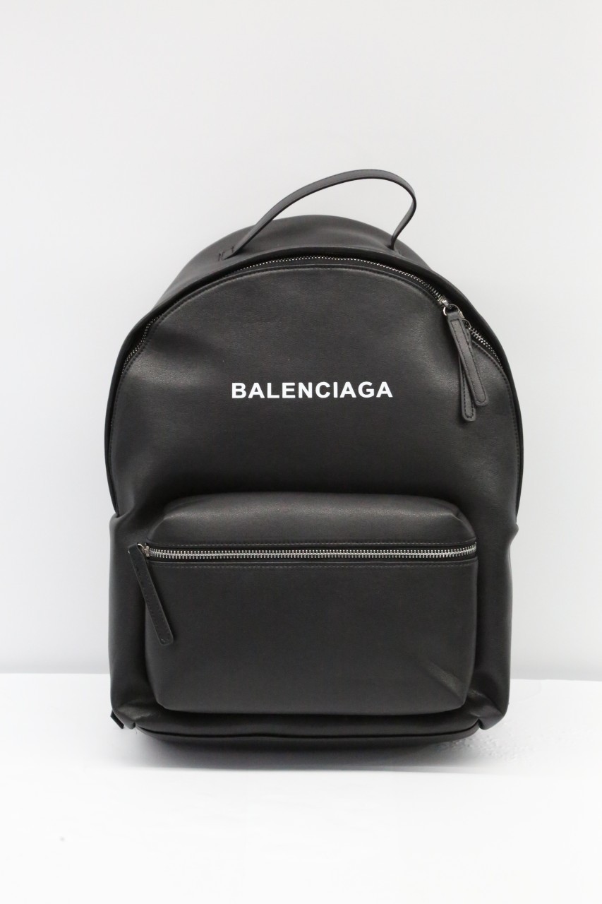 발렌시아가 Everyday 소가죽 백팩