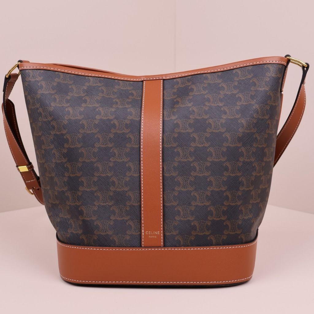 셀린느 김나영 버킷백 33 