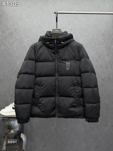 프라다 1305 파리스 트라이앵글 탭 후드 다운 패딩