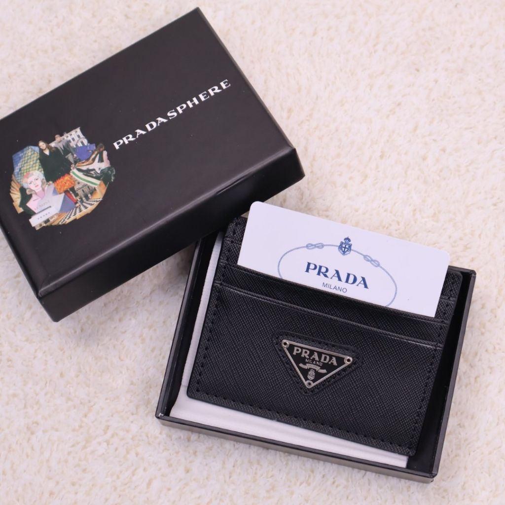 프라다 카드지갑 블랙 은장