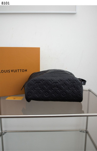 #루이비통 [Louis Vuitton] 돕 키트 토일렛 파우치 단가인하💢 #가방 #8101