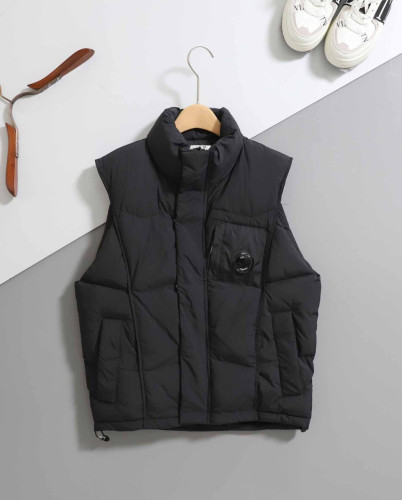 #시피컴퍼니 [ C.P ] 렌즈 패치 패딩 조끼 입고💢 #남성상의 #패딩조끼