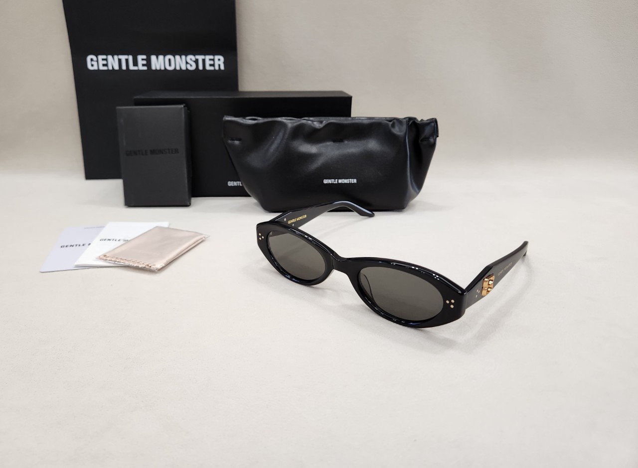 젠*틀몬스터 뱀프 썬그라스 블랙 입고