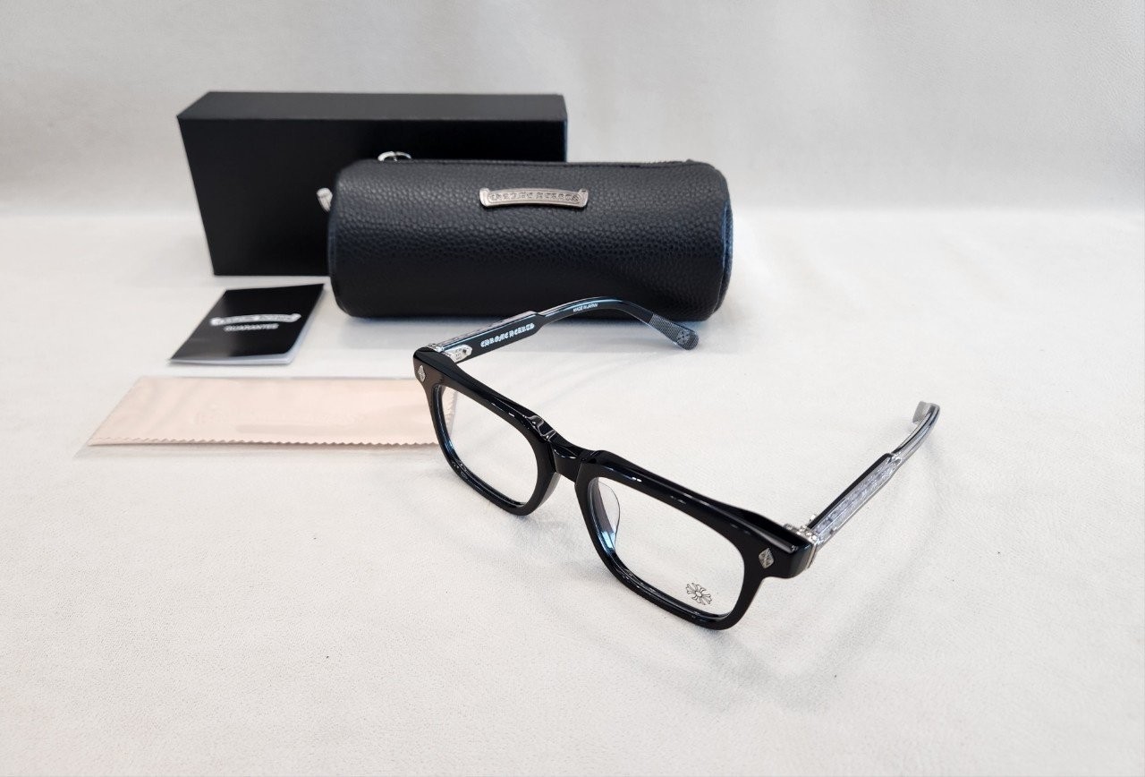 크*** 크롬하츠 앰비딕스트러스 블랙 안경테 입고~