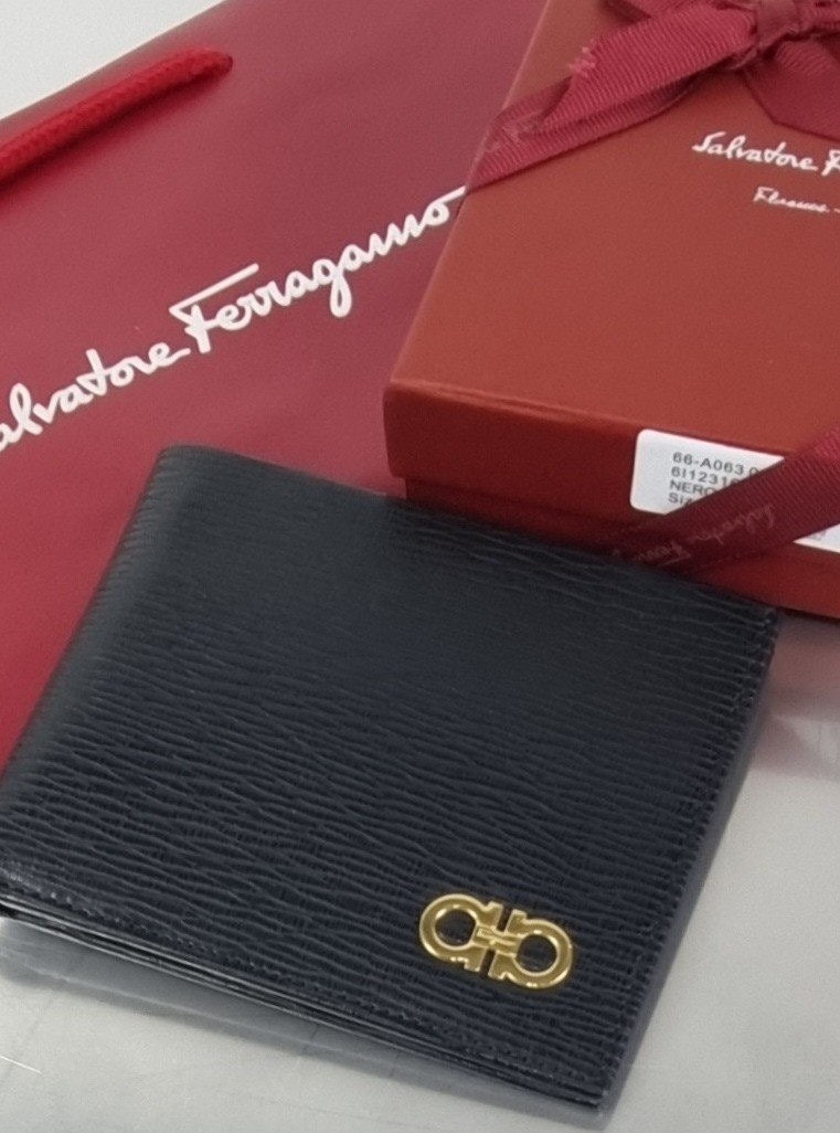 💕 페*** 간치니 금장 가죽 반지갑 (정로스제품)