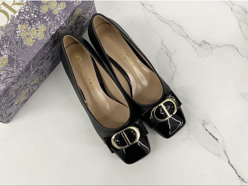 💕 디* CD로고 리본 장식 애나멜 펌프스 힐