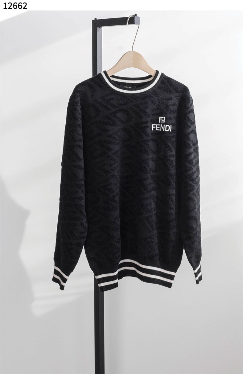 #펜디 [FENDI] 레터링 로고 라운드 울 스웨터 신상입고💢 #상의 #니트 #12662