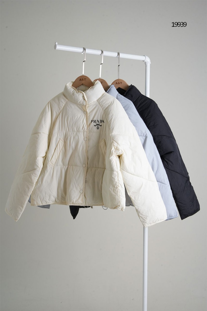 🔆 [PRADA] 프라다 여성 체스트 로고 크롭 패딩자켓🔆