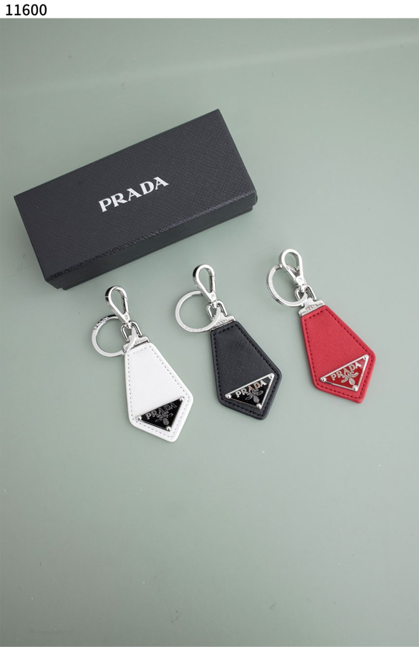 #프라다 [PRADA] 사피아노 삼각로고 키링 신상입고💢 #키홀더 #11600
