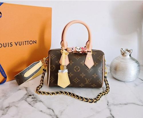 💕 루* 고급 스피디 18 반둘리에 모노그램