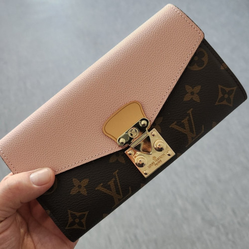 💕 [351번] 루* 팔라스 장지갑