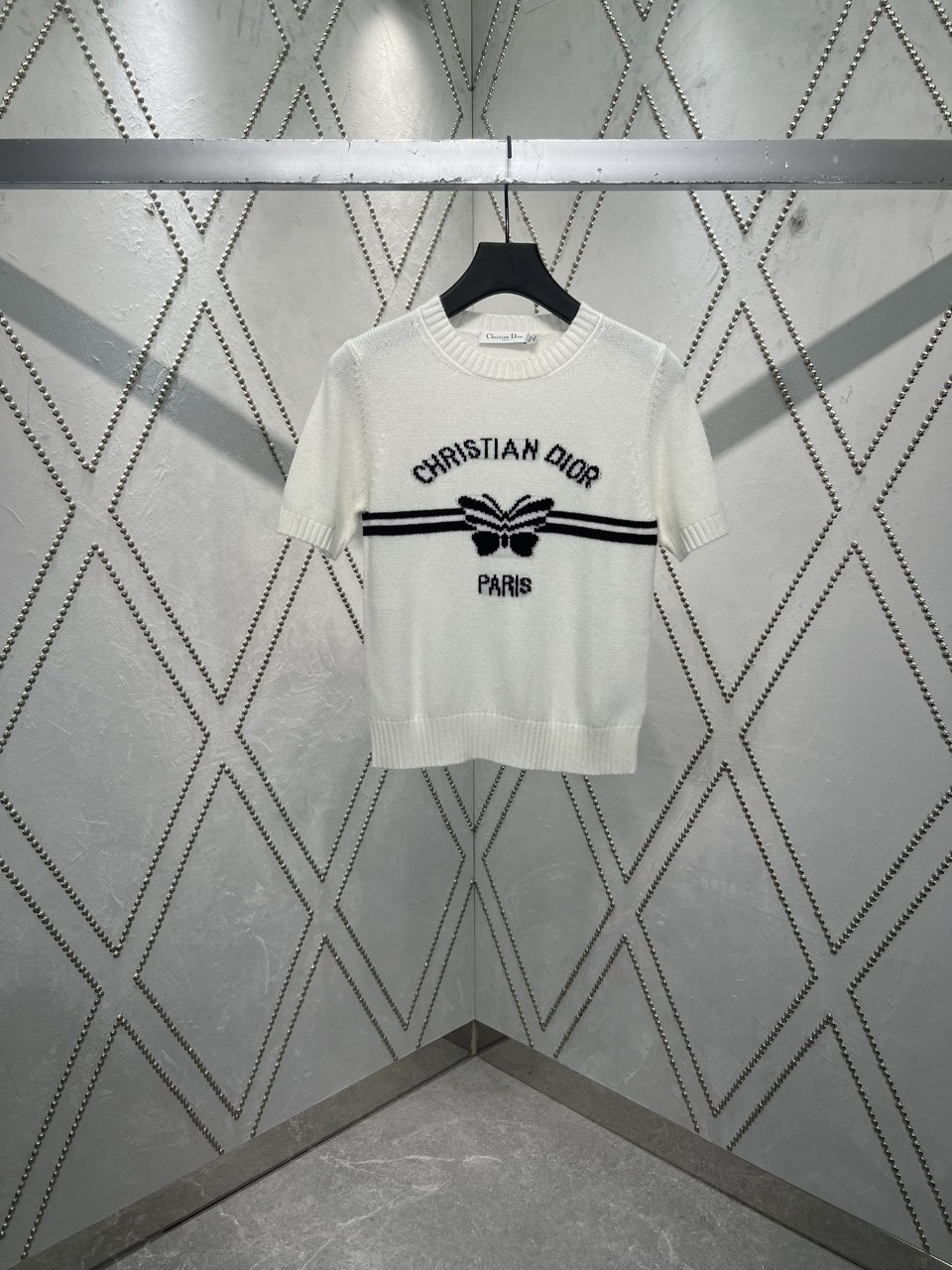 크리스찬 디* 파피용 모티프 캐시미어 슬리브드 니트