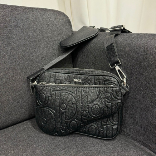 🤴🏻  #디올 (D*or)  트리플 파우치백 🤴🏻