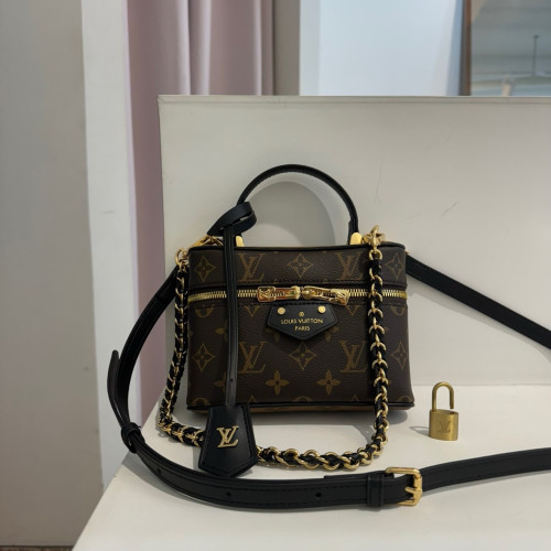 🤴🏻 #루비통  코스메틱 베니티백🤴🏻