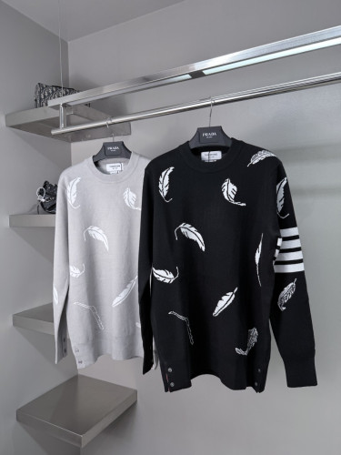 #톰브라운 페더 인타르시아 릴렉스 핏 크루넥 풀오버