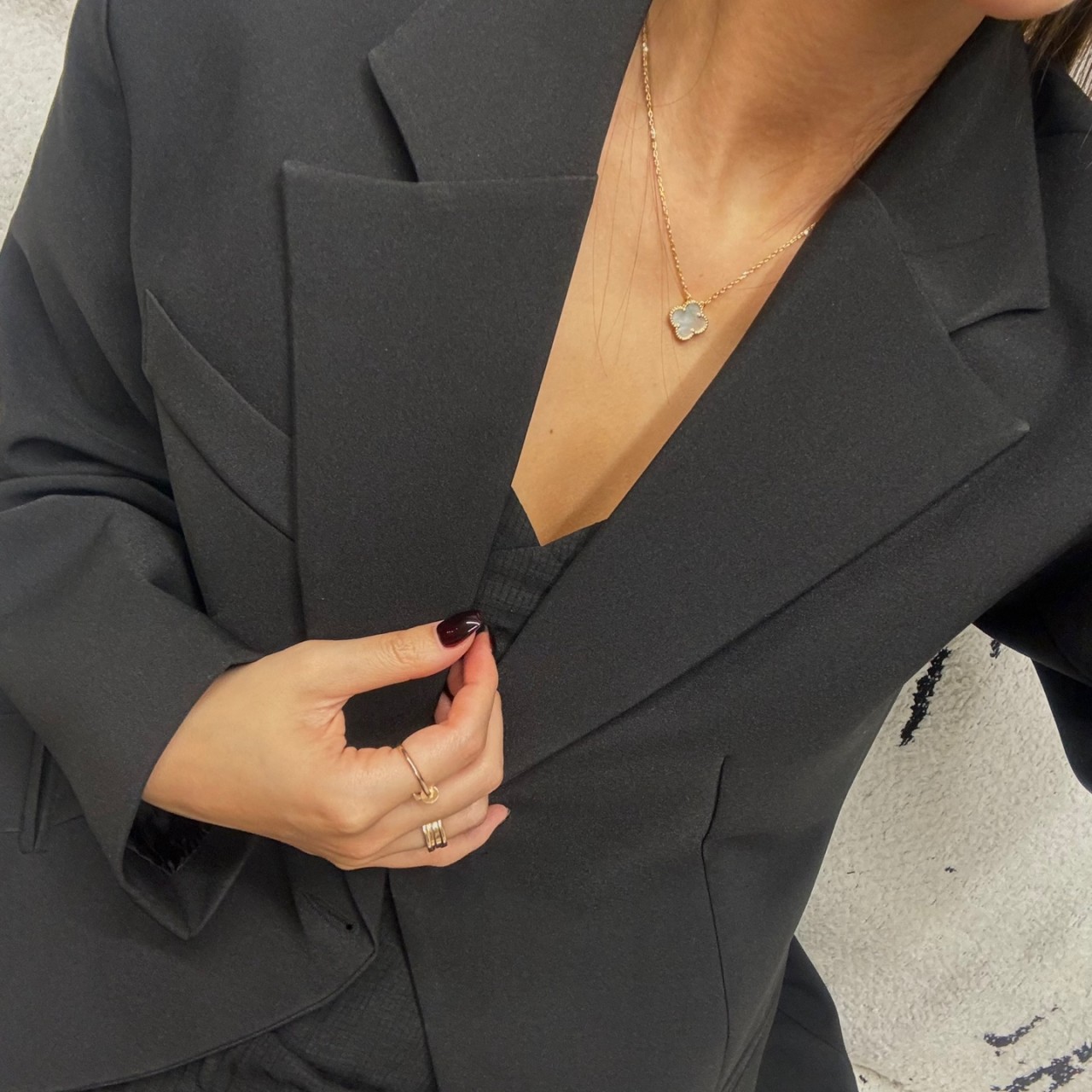 #N #반클리프 알함브라 목걸이 (화이트)