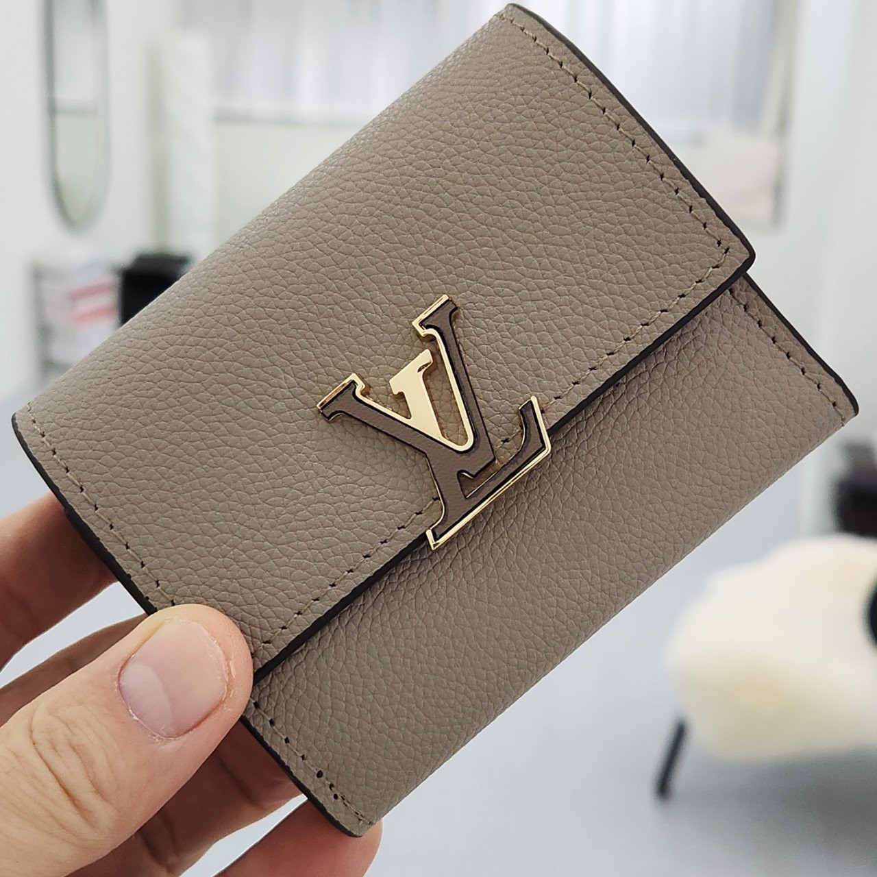 [297번] #루이비통 카퓌신 중지갑 (045)