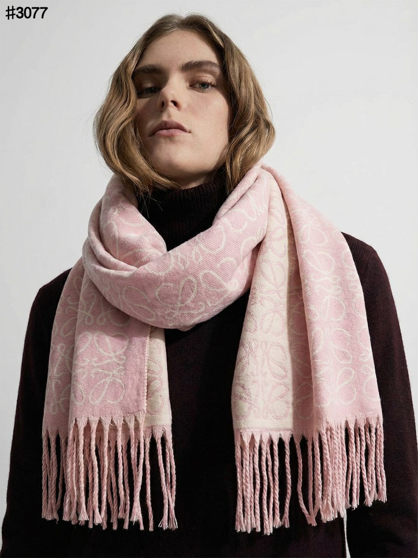 🍀 [LOEWE] 로에베 아나그램 클래식 울 자카드 태슬 숄 머플러 🍀