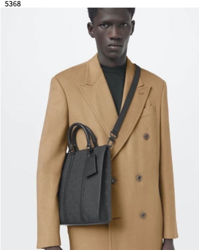 #루이비통 [LOUIS VUITTON] 수입프리미엄급 삭 플라 크로스 신상 입고💢 #태그 #가방 #5368