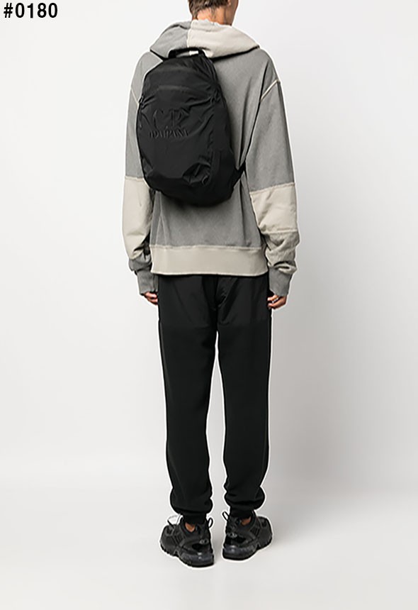 🍀 [C.P COMPANY] 씨피컴퍼니 수입 크롬 R 로고 자수  백팩 🍀