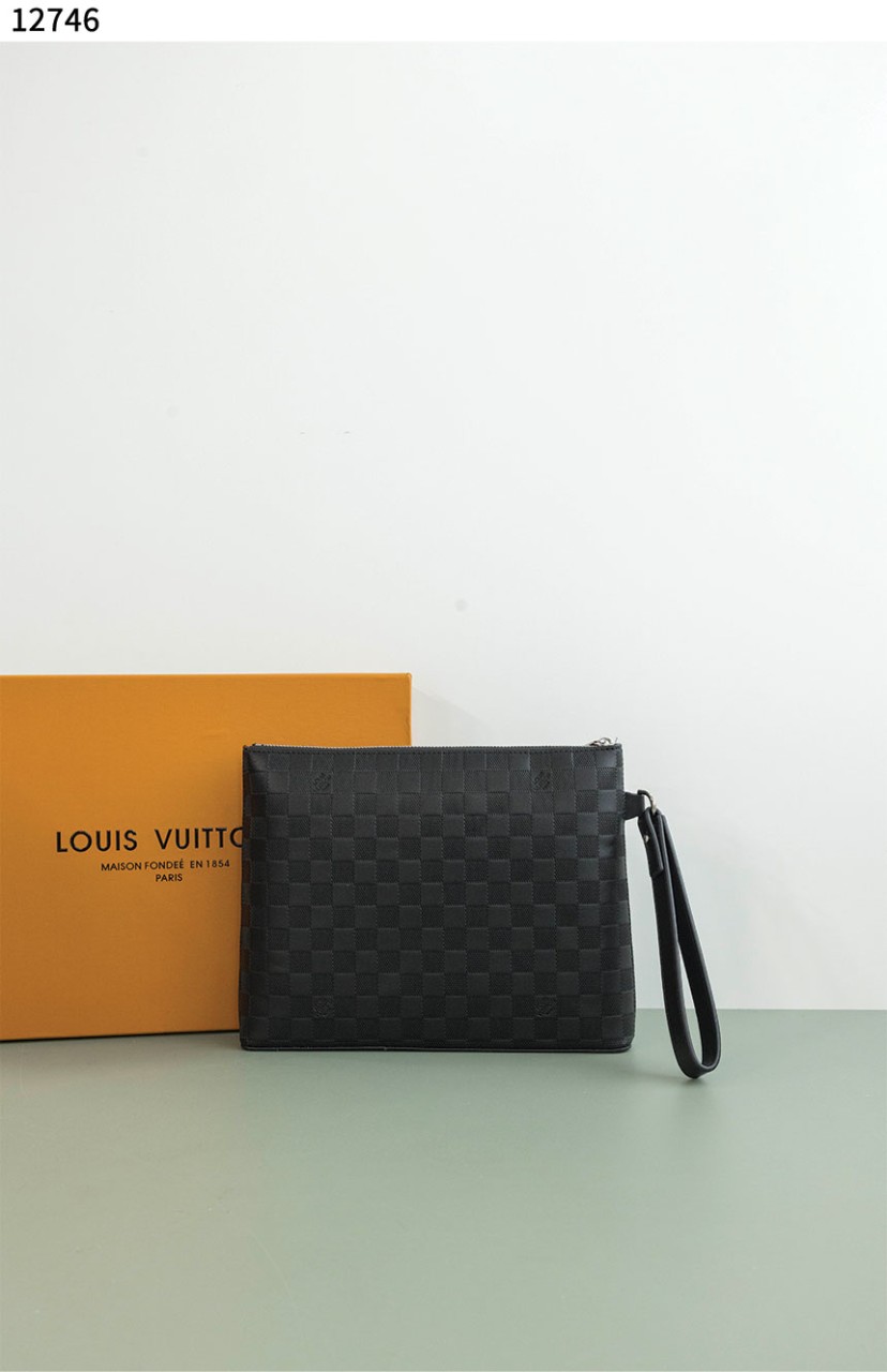 #루이비통 [Louis Vuitton] 테이크오프 파우치 블랙 신상입고💢 #가방 #12746