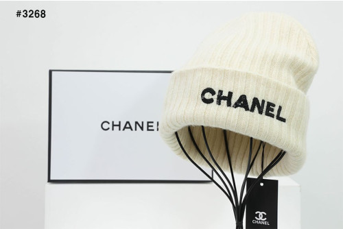 🍀 [CHANEL] 샤넬 스팽글 이니셜로고 니트 비니 🍀