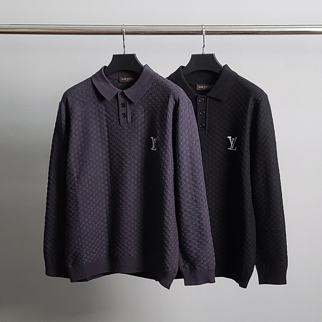 💕 루* LV자수 긴팔 카라 니트