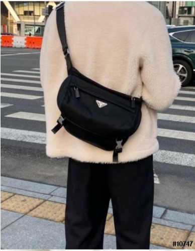 🔆 [PRADA] 프라다 수입 남여공용 리나일론 범백 🔆