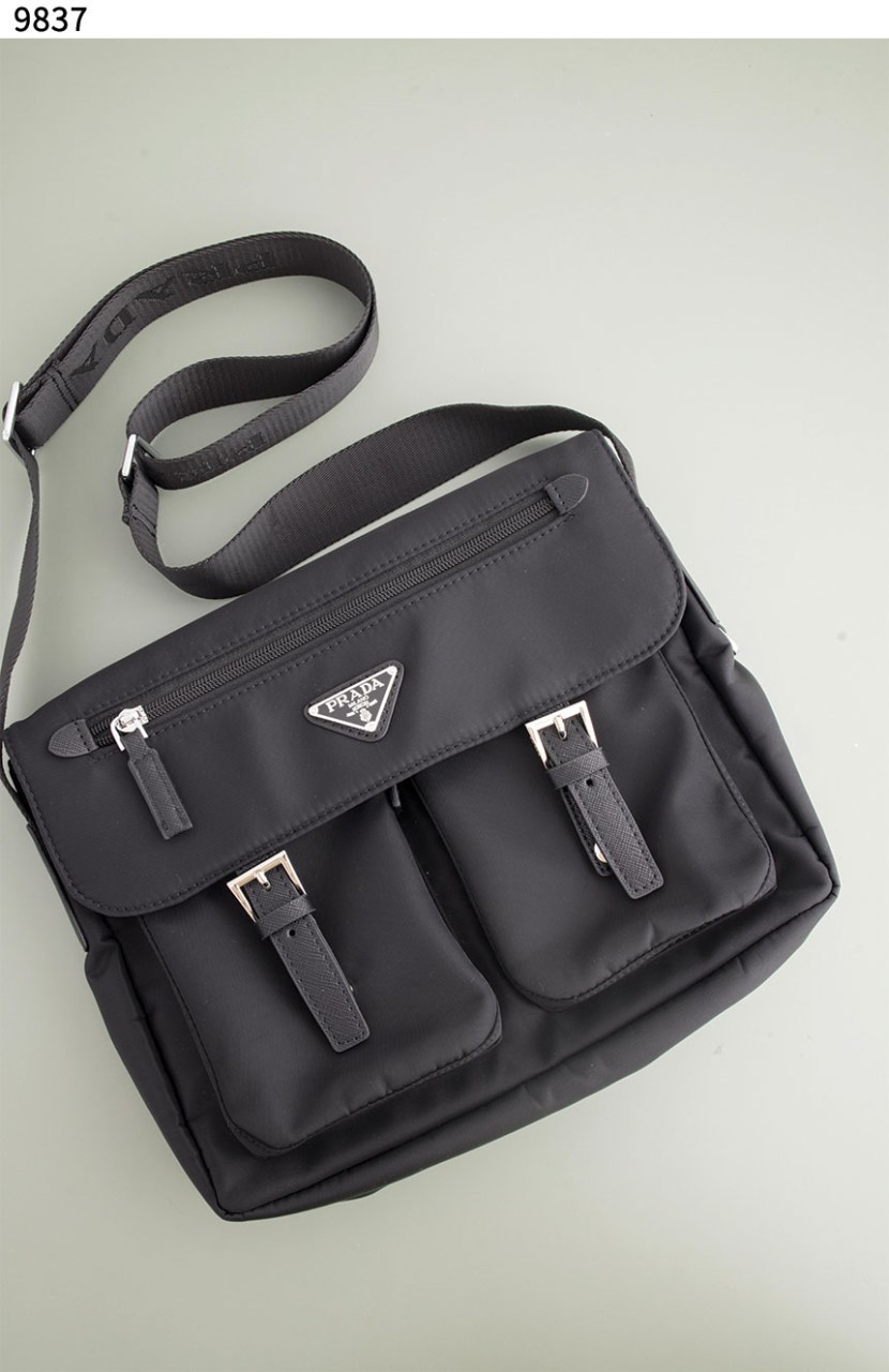 #프라다 [PRADA] 투포켓 크로스백 신상입고💢 #가방 #9837