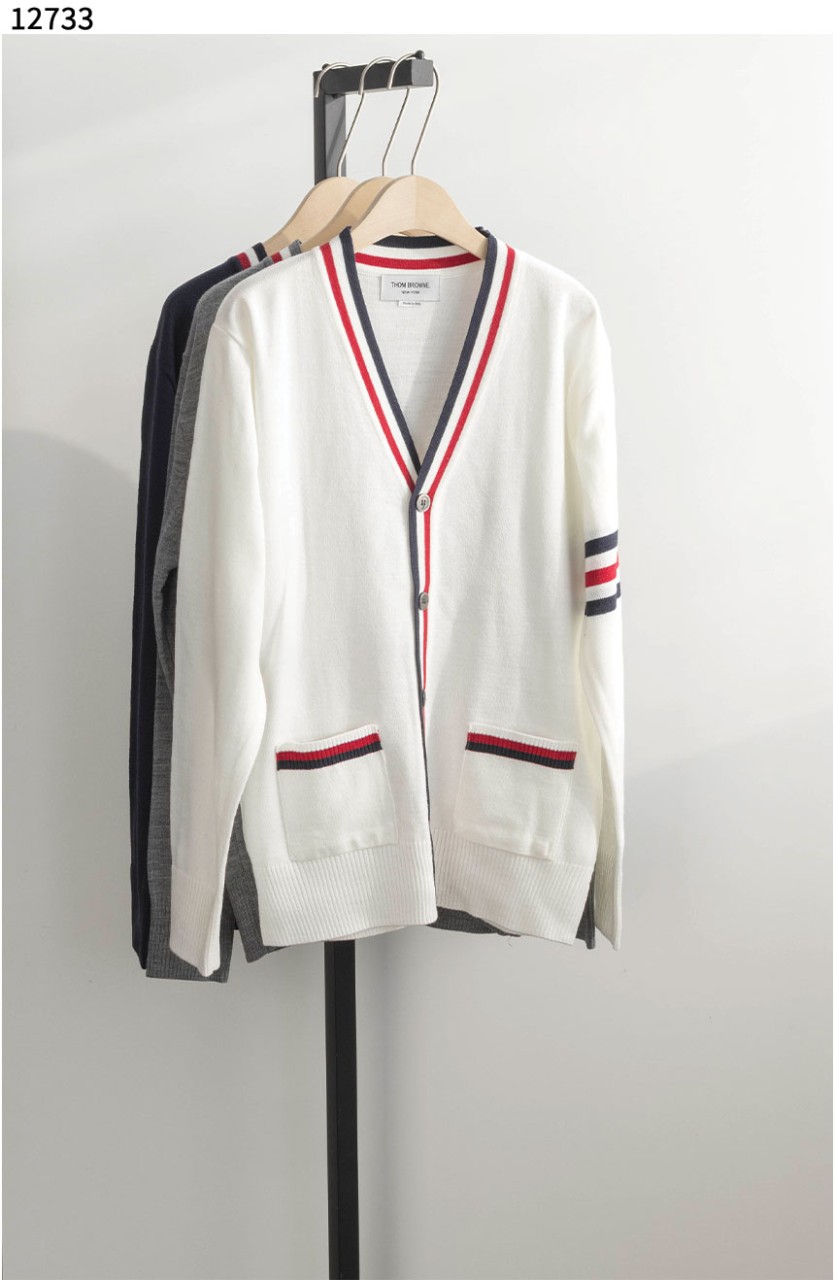 #톰브라운 [Thom Browne] 암밴드 밀라노 스티치 가디건 신상입고💢 #상의 #니트 #12733