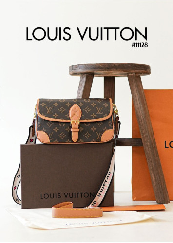 🔆 [LOUIS VUITTON] 루이비통 다이앤 모노그램 크로스 숄더백🔆