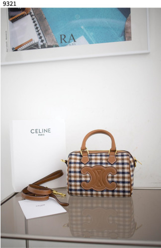 #셀린느 [CELINE] SMALL BOSTON in TARTAN TEXTILE AND CALFSKIN 신상입고💢 #가방 #9321