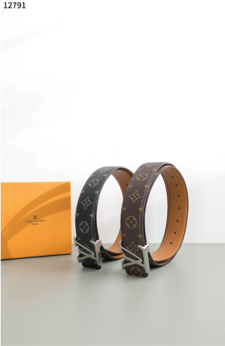 #루이비통 [Louis Vuitton] LV 이니셜 모노그램 벨트 신상입고💢 #벨트 #12791