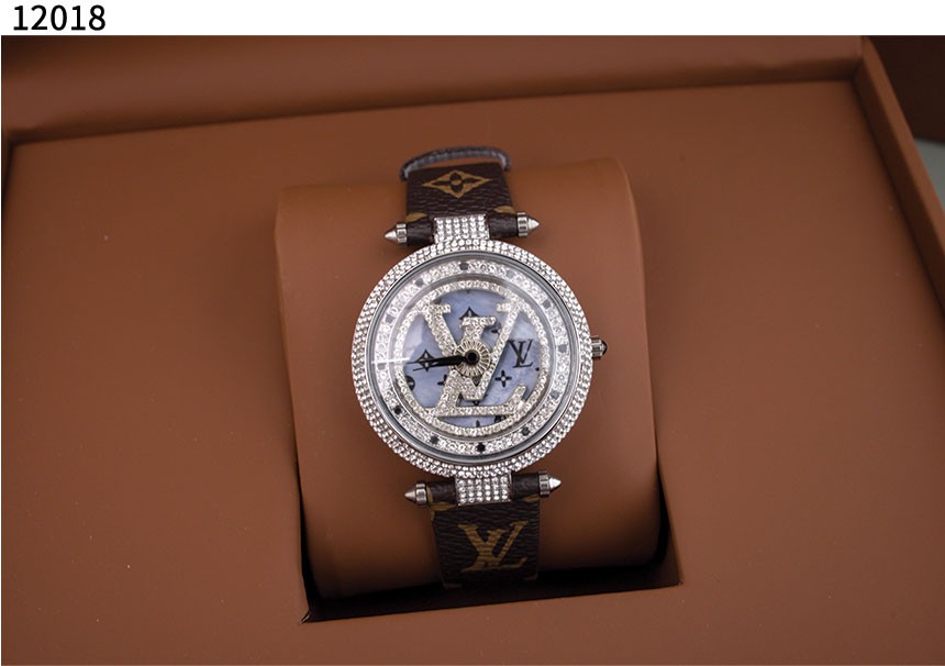 #루이비통 [Louis Vuitton] 땅부르 모노그램 다이아 워치 신상입고💢 #시계 #12018