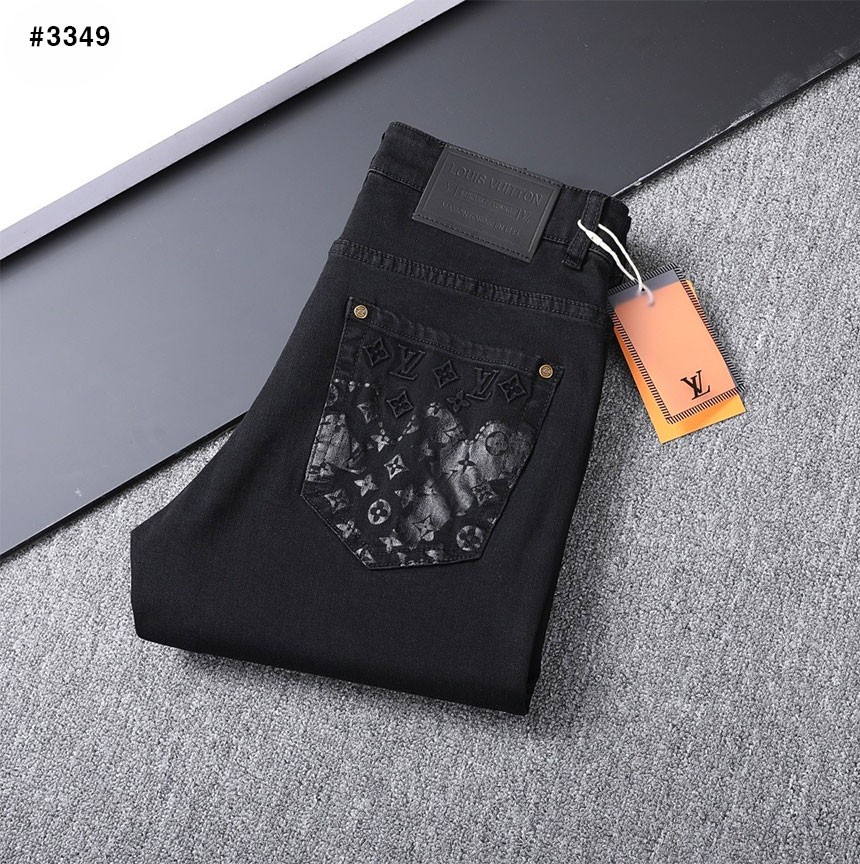 🍀 [LOUIS VUITTON] 루이비통 엠브로이드 포켓 모노그램 데님 팬츠 🍀