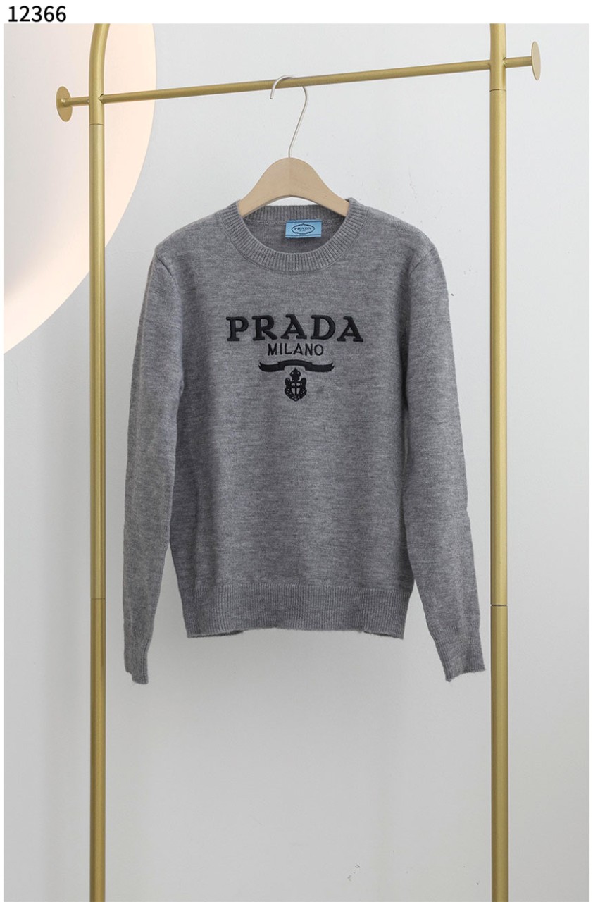 #프라다 [PRADA] 밀라노 로고 라운드 니트 신상입고💢 #상의 #니트 #12366