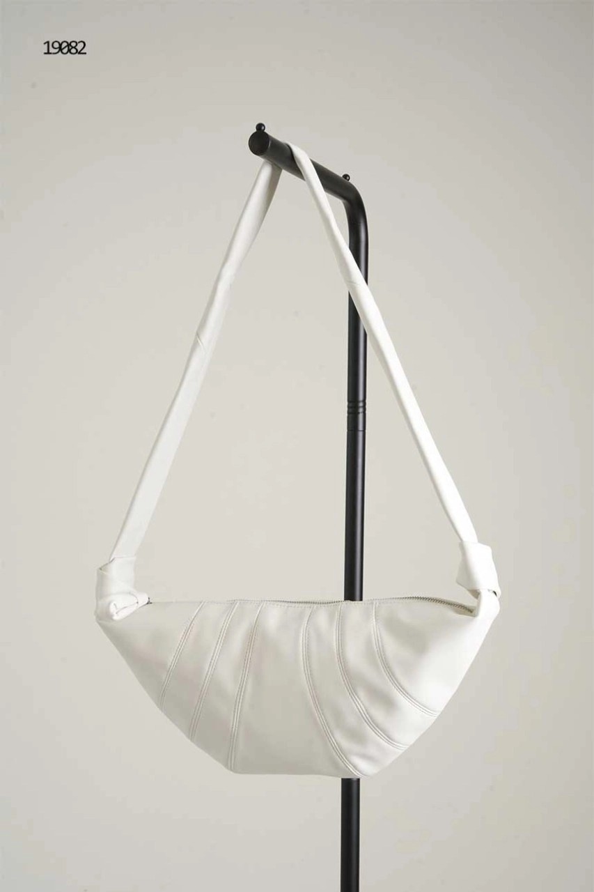 🔆 [LEMAIRE] 르메르 크루아상 범백 미디움 화이트🔆