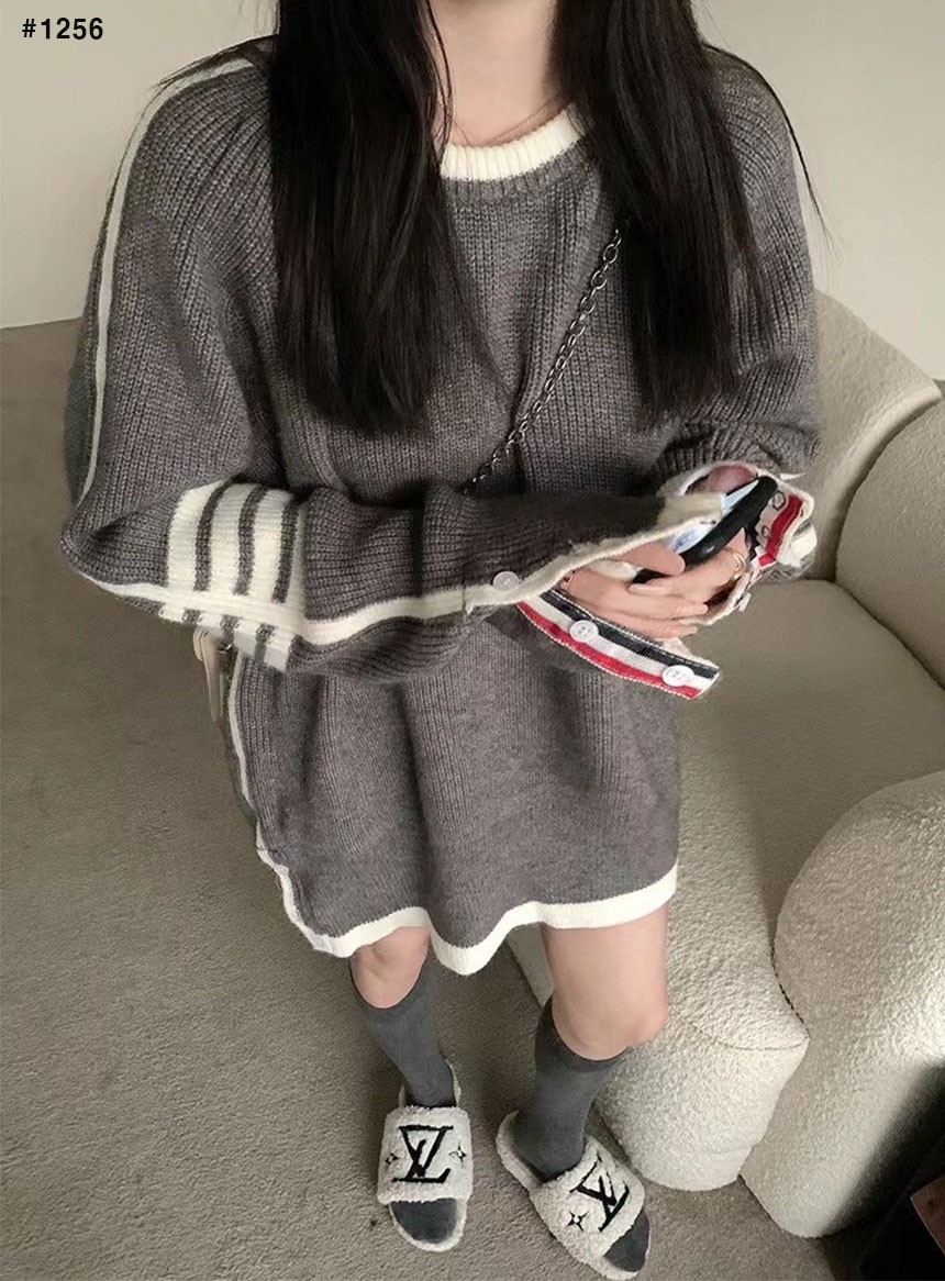 🍀 [THOM BROWNE] 톰브라운 화이트 라인 니트 🍀