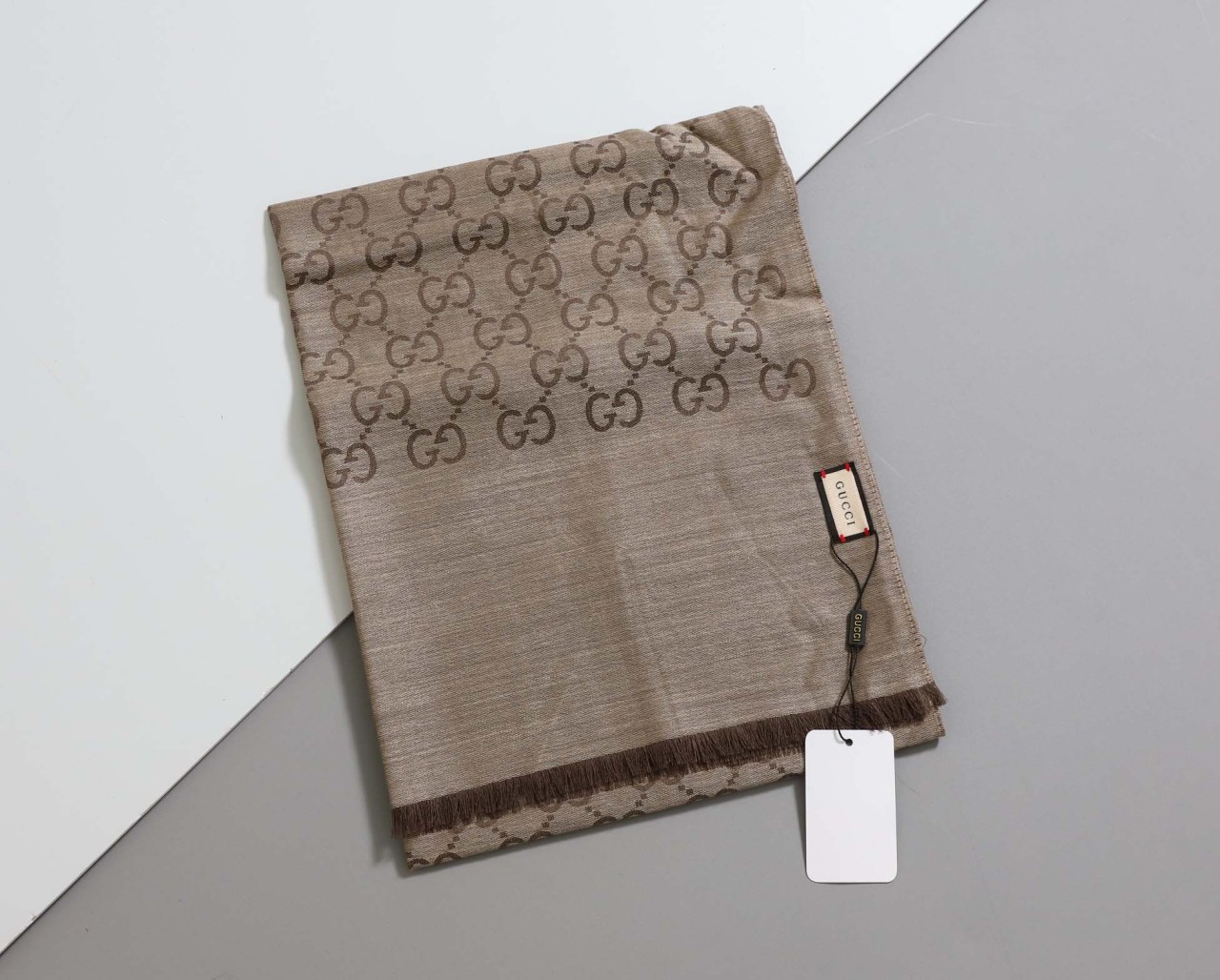 #구찌 [ G ] 수입 GG 자카드 스카프 입고💢 #머플러 #잡화