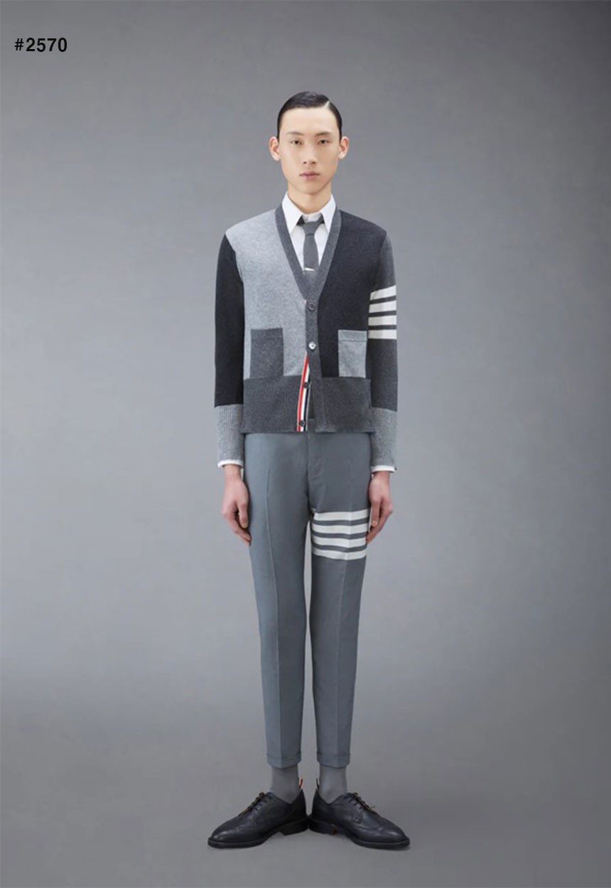 🍀 [THOM BROWNE] 톰브라운 4바 펀믹스 V 넥 가디건 🍀