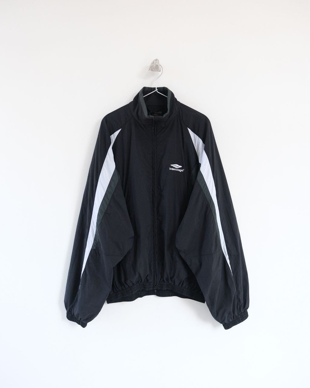 💕 발**** 3B 스포츠 아이콘 배색 트랙 자켓 - 수입