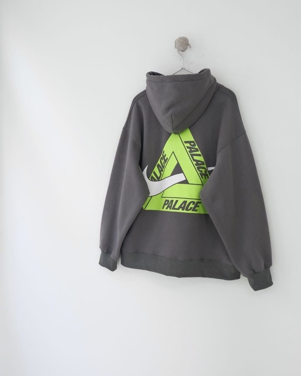 💕 팔** x 나** 콜라보 트라이 스우시 후드 - 수입