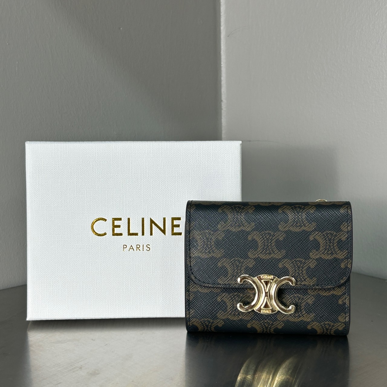 #N #셀린느 트리오페 컴팩트 지갑