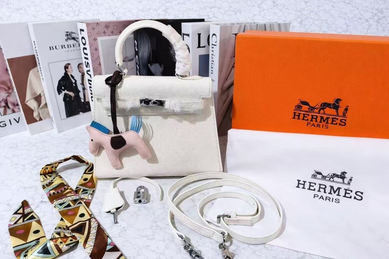 💕 에*** 켈리(화이트-은장)