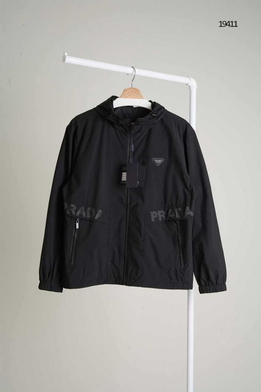 🔆 [PRADA] 프라다 남성 삼각로고 스트링 후드 바람막이 🔆