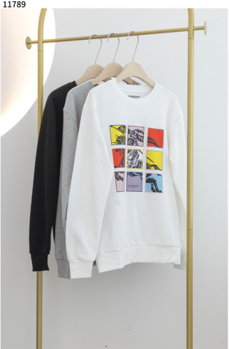 #버버리 [BURBERRY] 컬러 스퀘어 로고 티셔츠 신상입고💢 #상의 #티셔츠 #11789