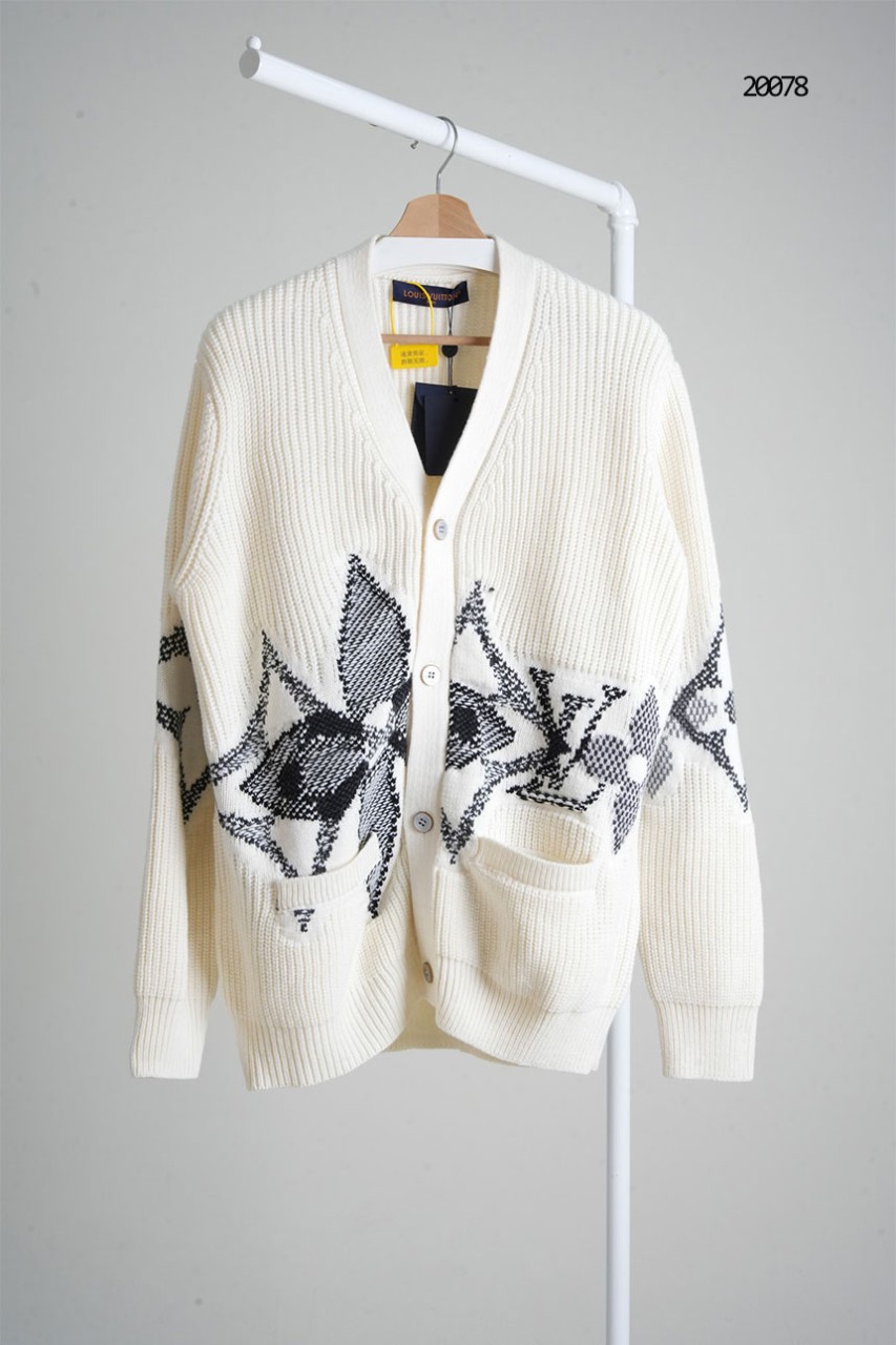 🔆 [LOUIS VUITTON] 루이비통 LV 모노그램 자가드 버튼 가디건 🔆